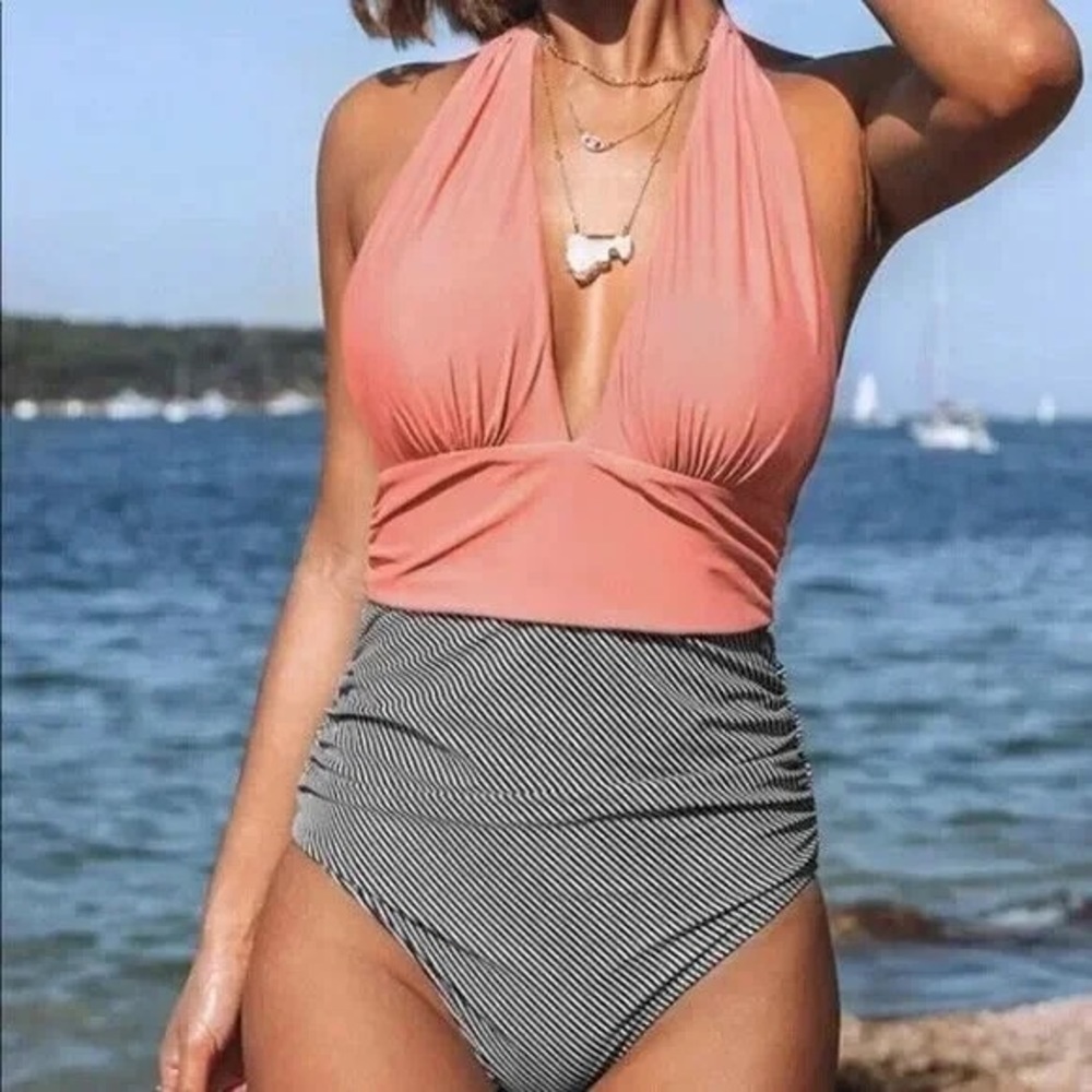 Cupshe Keeping You Accompanied Stripe One-Piece Halter Swimsuit Size M Coral - Picture 11 of 11